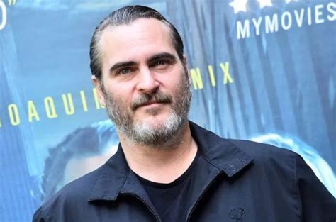 joaquin phoenix date of birth.